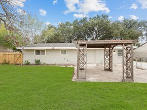 5127 W Bellfort Avenue, Houston TX 77035