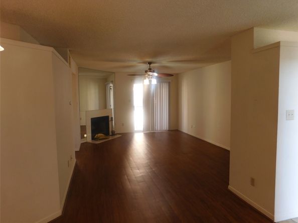 2121 Hepburn Street 905, Houston TX 77054