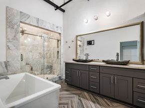 705 Main Street 206, Houston TX 77002