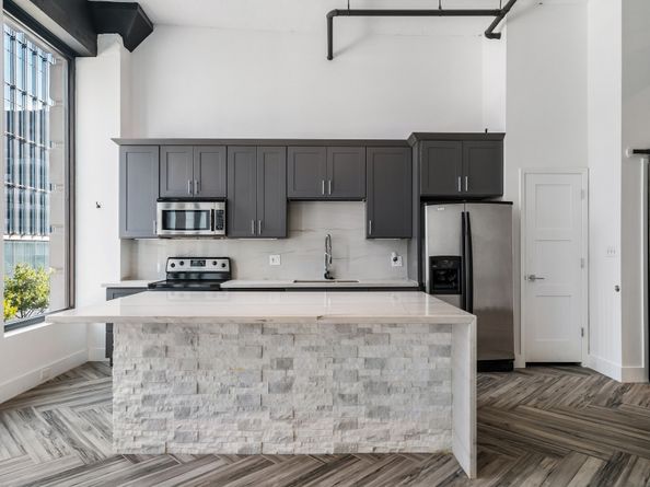 705 Main Street 206, Houston TX 77002