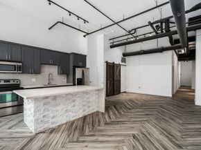 705 Main Street 206, Houston TX 77002