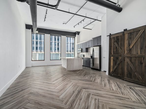 705 Main Street 206, Houston TX 77002