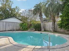 1302 Riverview Circle, Houston TX 77077