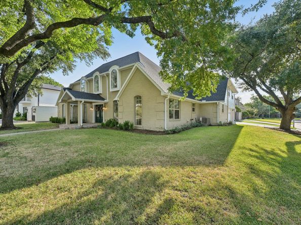 1302 Riverview Circle, Houston TX 77077