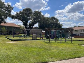 129 Casa Grande Drive 129, Houston TX 77060