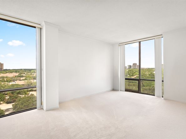 1111 Bering Drive 805, Houston TX 77057