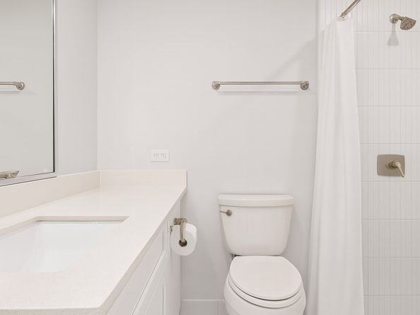 1111 Bering Drive 805, Houston TX 77057