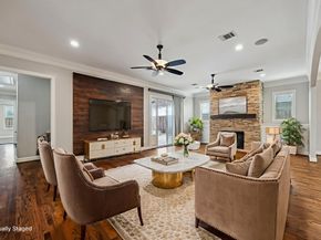 1115 Du Barry Lane, Houston TX 77018