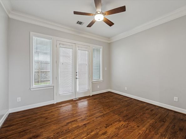1115 Du Barry Lane, Houston TX 77018