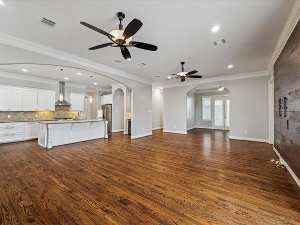 1115 Du Barry Lane, Houston TX 77018