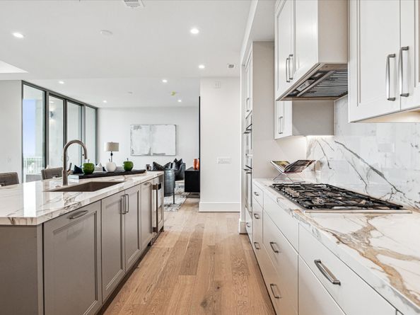 5656 San Felipe Street 603, Houston TX 77056