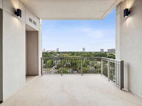 5656 San Felipe Street 603, Houston TX 77056