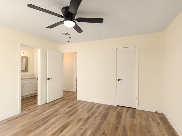 6023 Elkwood Forest Drive, Houston TX 77088