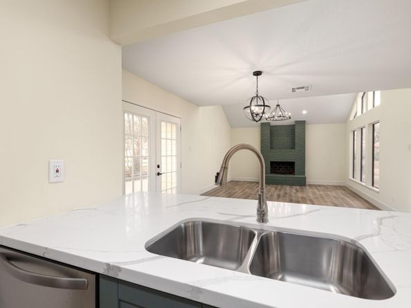 6023 Elkwood Forest Drive, Houston TX 77088