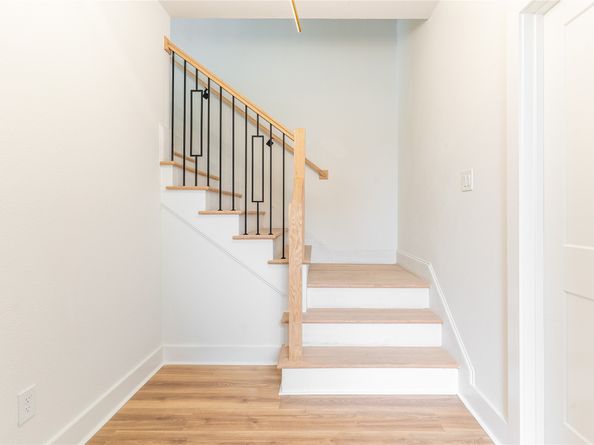 2426 Ella Boulevard, Houston TX 77008