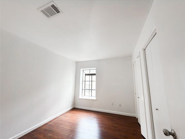 8299 Cambridge Street 1801, Houston TX 77054