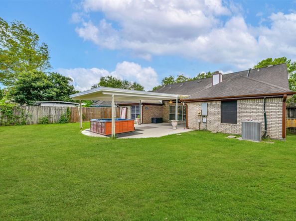16751 Square Rigger Lane, Friendswood TX 77546