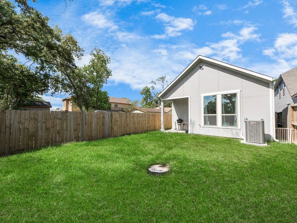 8420A Lanewood Drive, Houston TX 77016