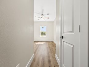 5949 Collingsworth Street, Houston TX 77026