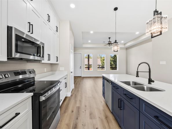 5949 Collingsworth Street, Houston TX 77026