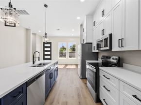 5949 Collingsworth Street, Houston TX 77026