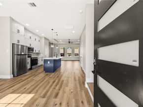 5949 Collingsworth Street, Houston TX 77026