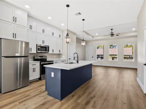 5949 Collingsworth Street, Houston TX 77026