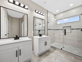 5949 Collingsworth Street, Houston TX 77026