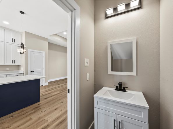 5949 Collingsworth Street, Houston TX 77026