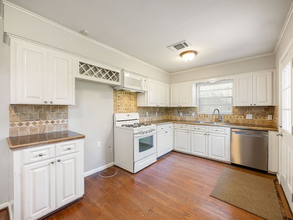 1142 Shadeland Drive, Houston TX 77043