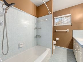 1142 Shadeland Drive, Houston TX 77043