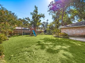 1142 Shadeland Drive, Houston TX 77043