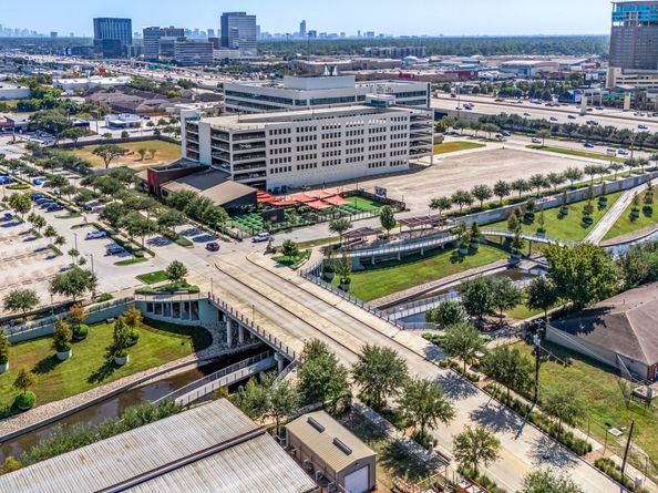 1142 Shadeland Drive, Houston TX 77043