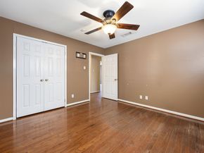 1142 Shadeland Drive, Houston TX 77043