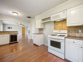1142 Shadeland Drive, Houston TX 77043