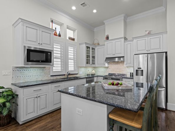 1830 Upland Lakes, Houston TX 77043