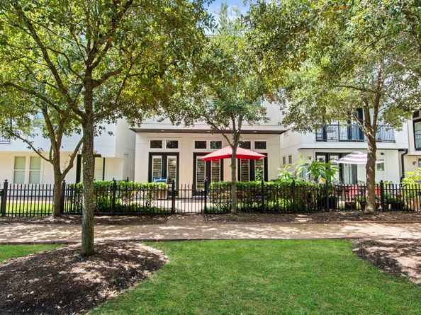 1830 Upland Lakes, Houston TX 77043