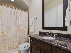 1830 Upland Lakes, Houston TX 77043