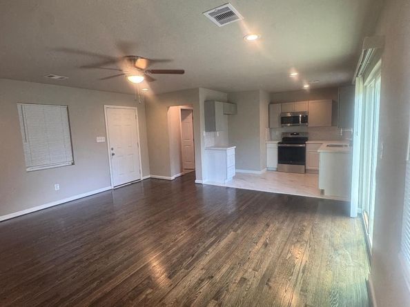 4918 Balkin Street, Houston TX 77021