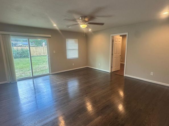 4918 Balkin Street, Houston TX 77021