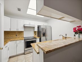 11711 Memorial Drive 291, Houston TX 77024