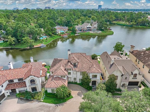14 Regent Square, The Woodlands TX 77381