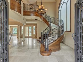 14 Regent Square, The Woodlands TX 77381