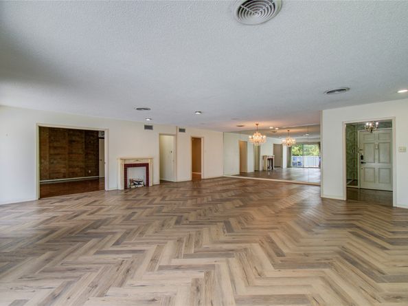 2700 Bellefontaine Street A31 32, Houston TX 77025
