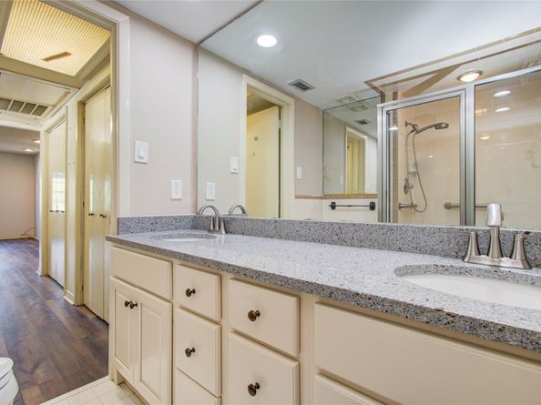 2700 Bellefontaine Street A31 32, Houston TX 77025