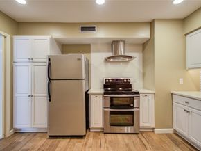 2700 Bellefontaine Street A31 32, Houston TX 77025