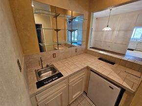 1919 Mosa Creek Court, Houston TX 77017