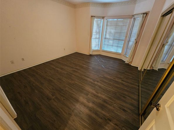 1919 Mosa Creek Court, Houston TX 77017