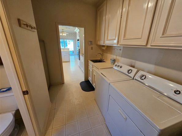 1919 Mosa Creek Court, Houston TX 77017