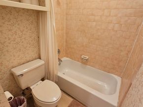 1919 Mosa Creek Court, Houston TX 77017